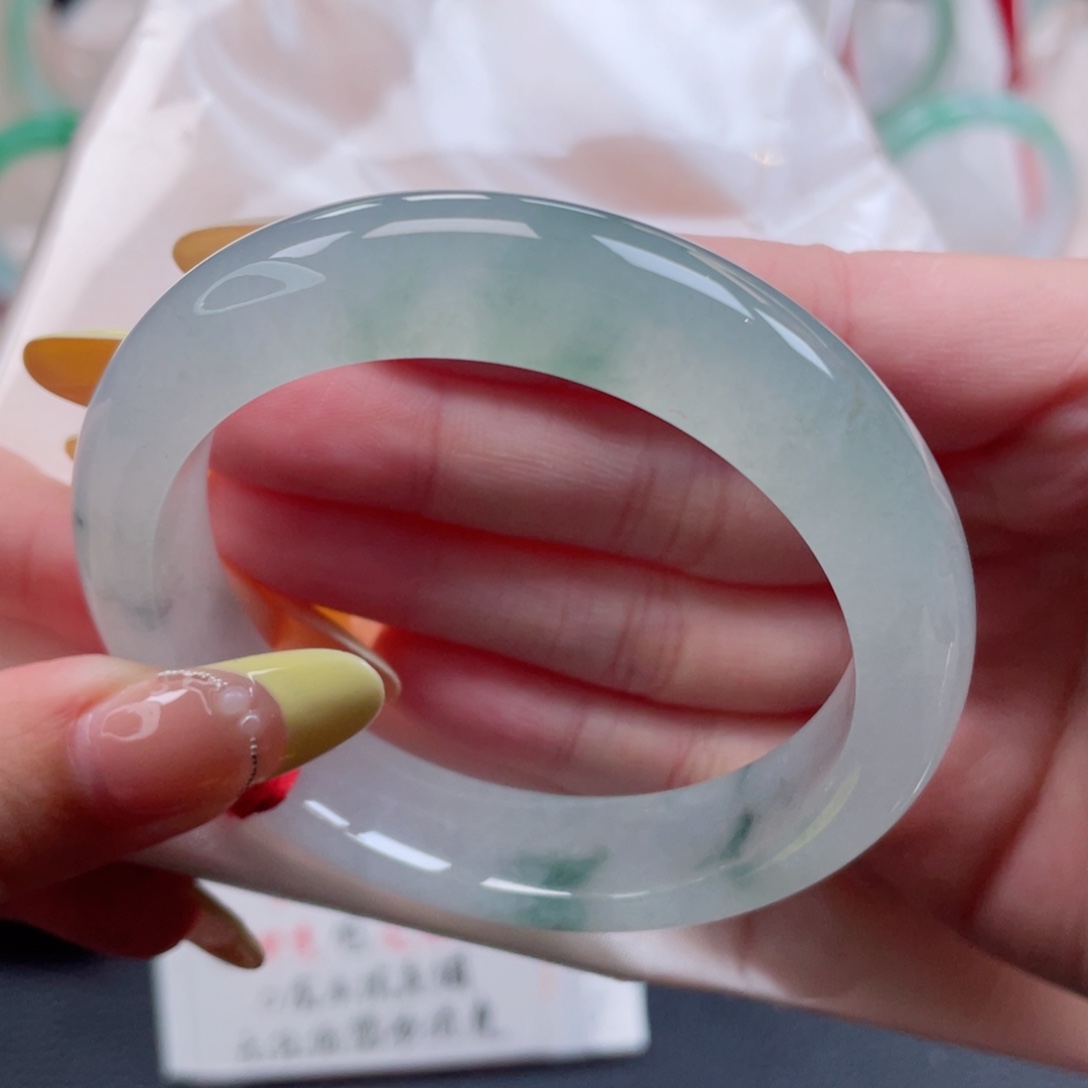 未镶嵌手镯翡翠55.8冰飘绿 白茶清欢 恬静淡雅泛光感23号