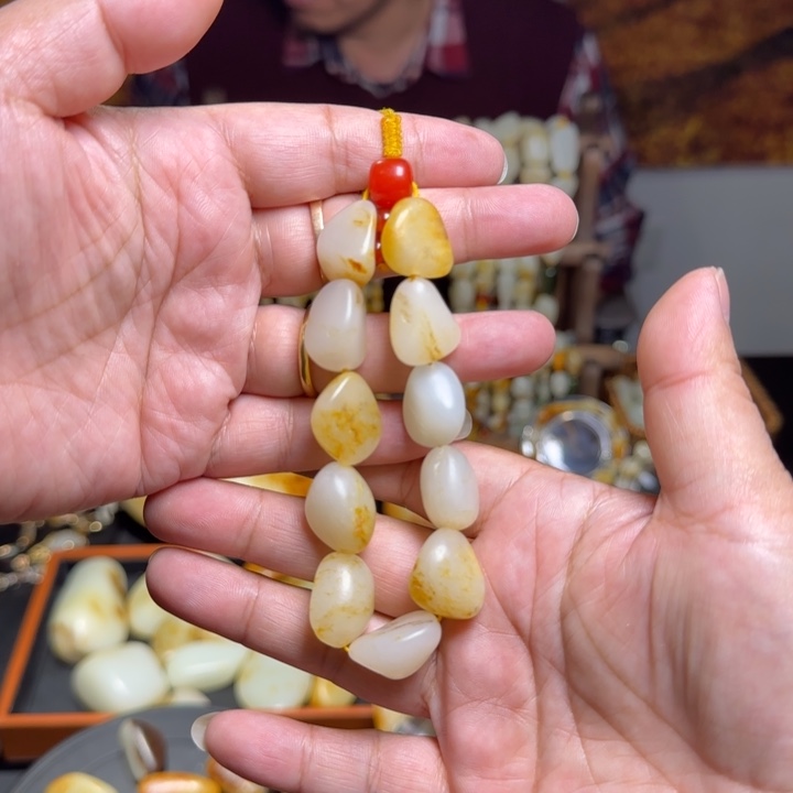 和田玉手链未镶嵌疆*白49克