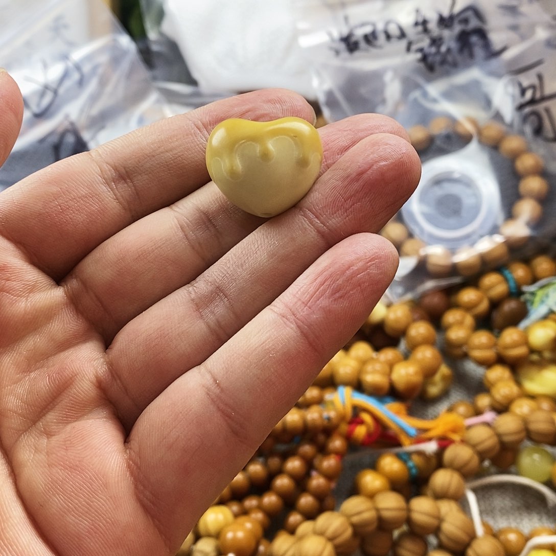 猴头核桃吊坠象牙果爱心配饰