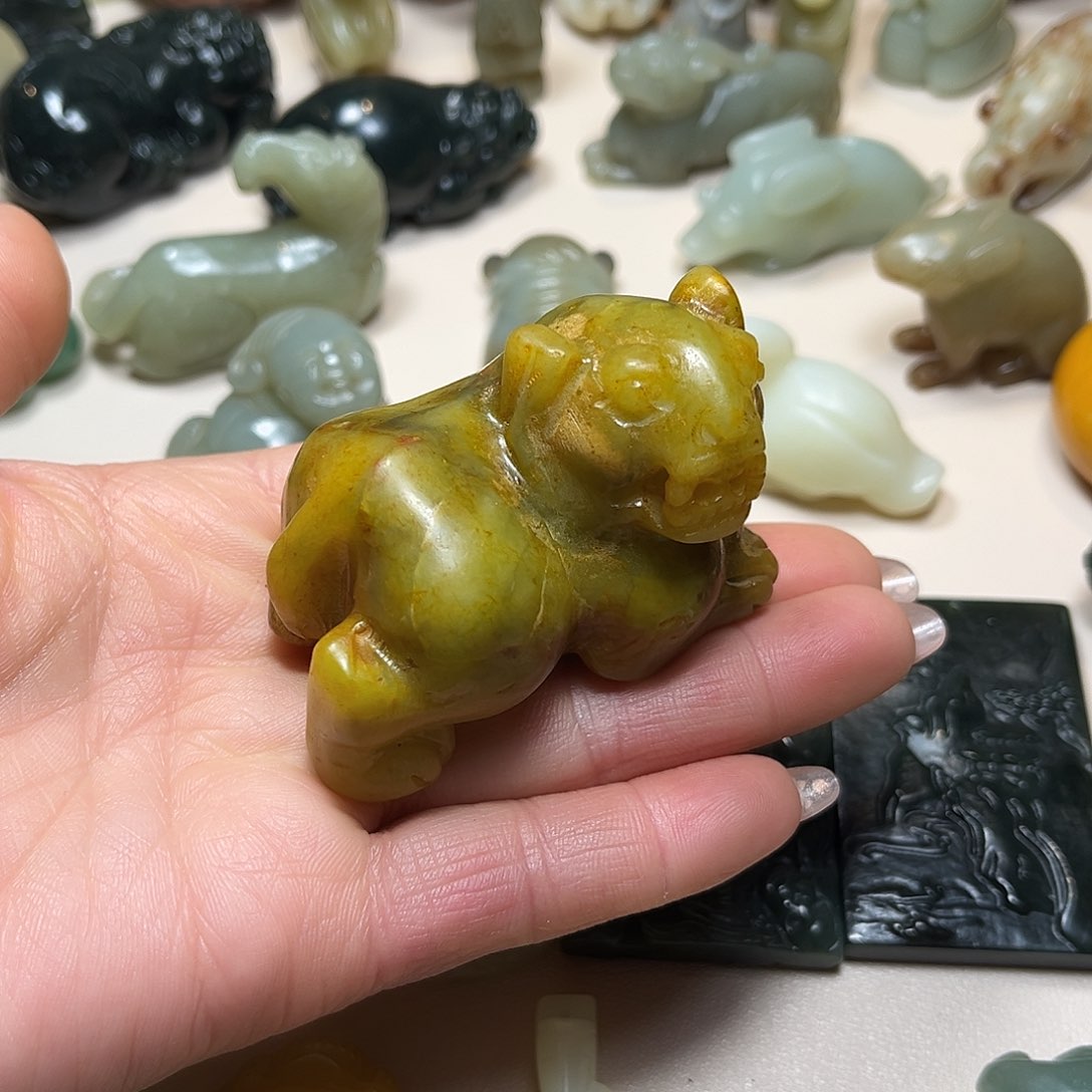 白玉菩提吊坠白玉菩提吊坠