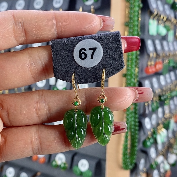 和田玉耳饰18K金镶嵌