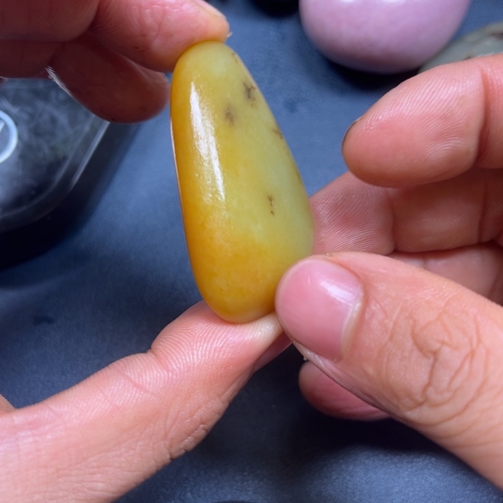 和田玉未镶嵌珠宝奇石