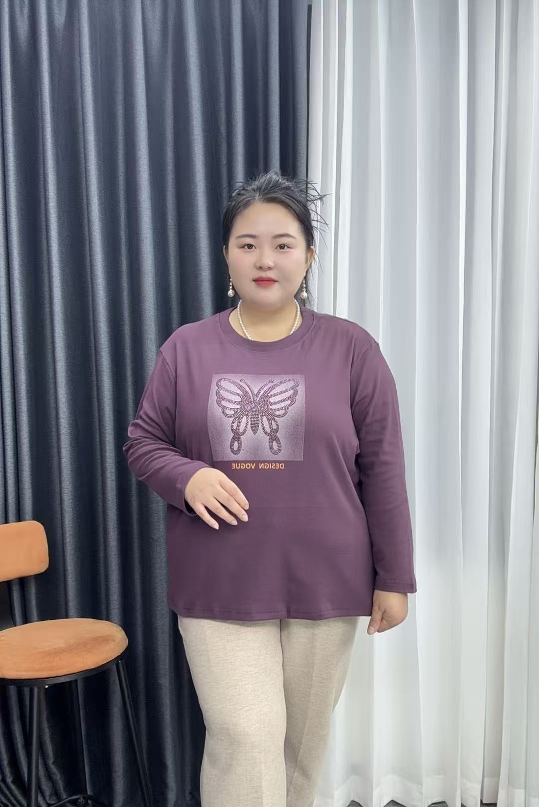 120-260斤特大码圆领秋冬胖妈妈绒衫宽松型女装长袖厚款加肥T恤女