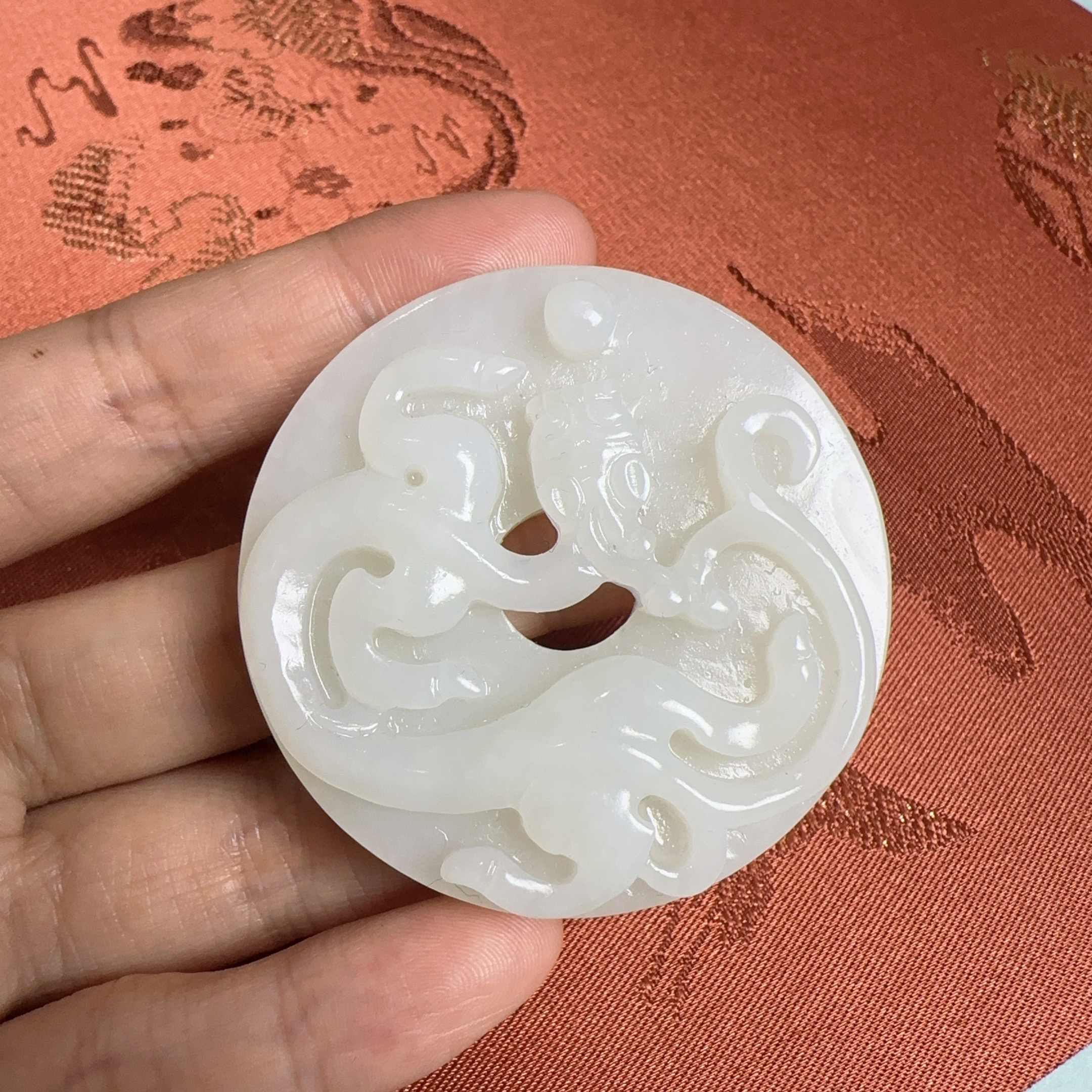 旧藏 『怀玉』和田羊脂白玉魑龙壁 玉壁 高浮雕刻雕工精美 玉质白细