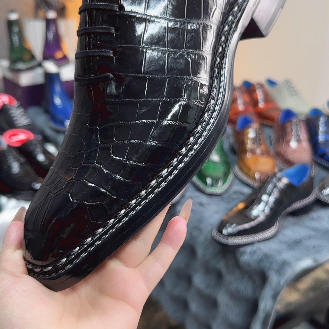 深***）皮鞋38码以上不加水洗衣服都要选