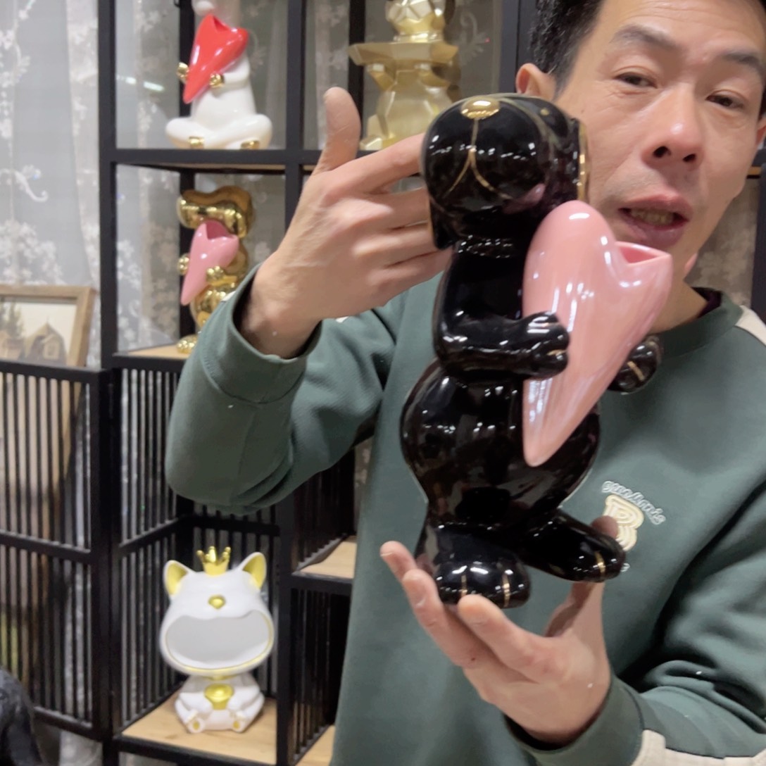 陶红陶红陶红陶红黑色抱心狗