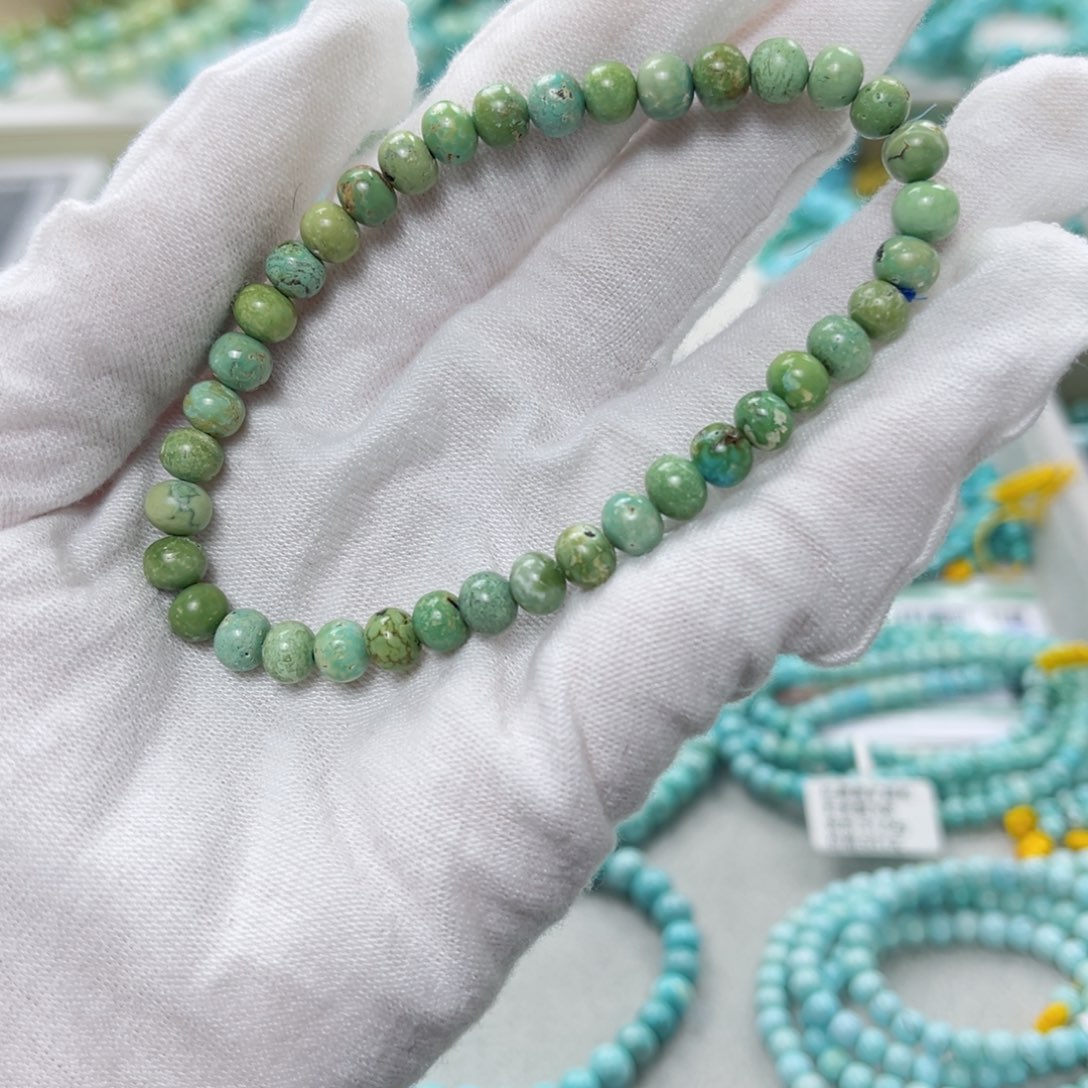 绿松石绿松石未镶嵌