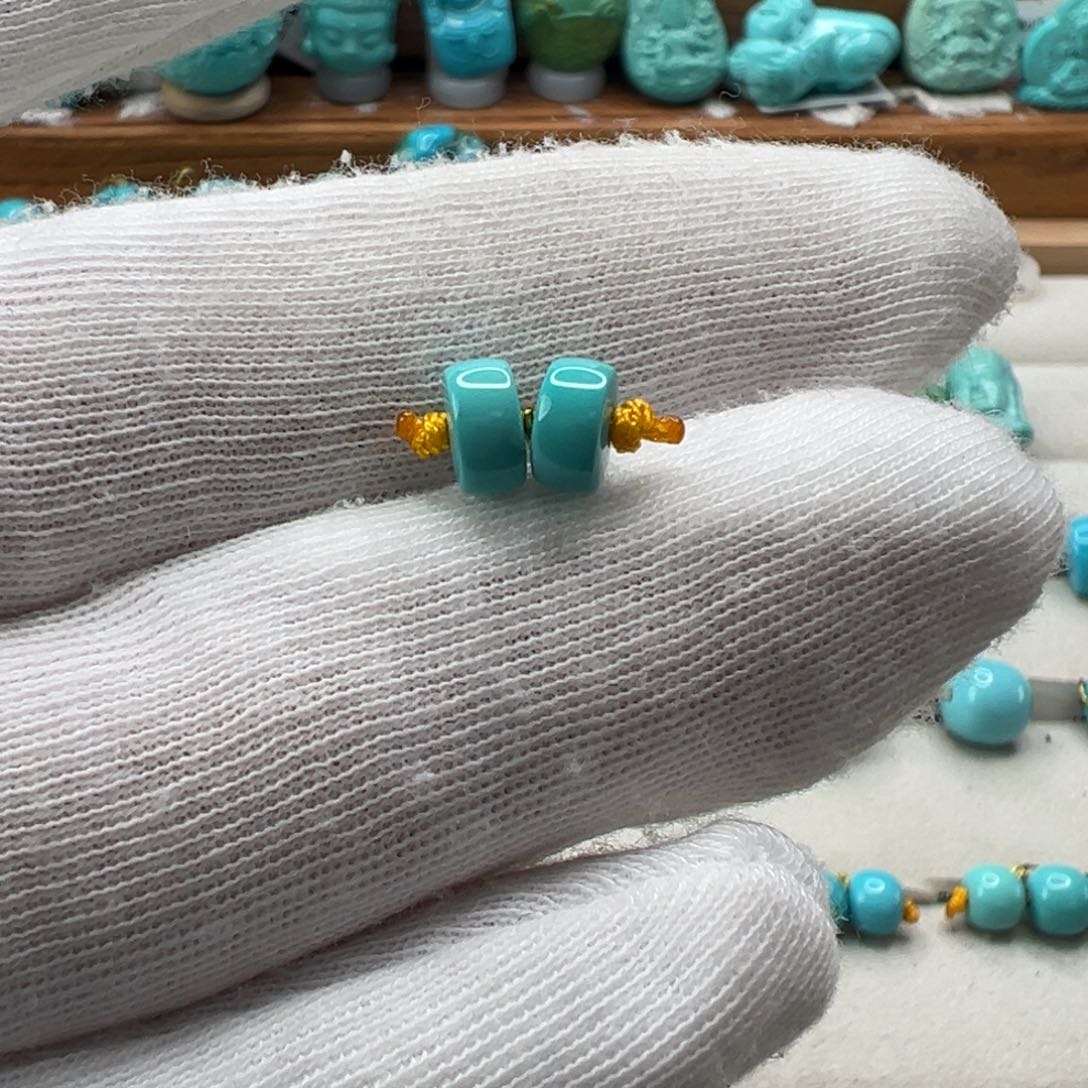 绿松石配饰未镶嵌