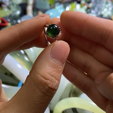 岫玉戒指未镶嵌一个