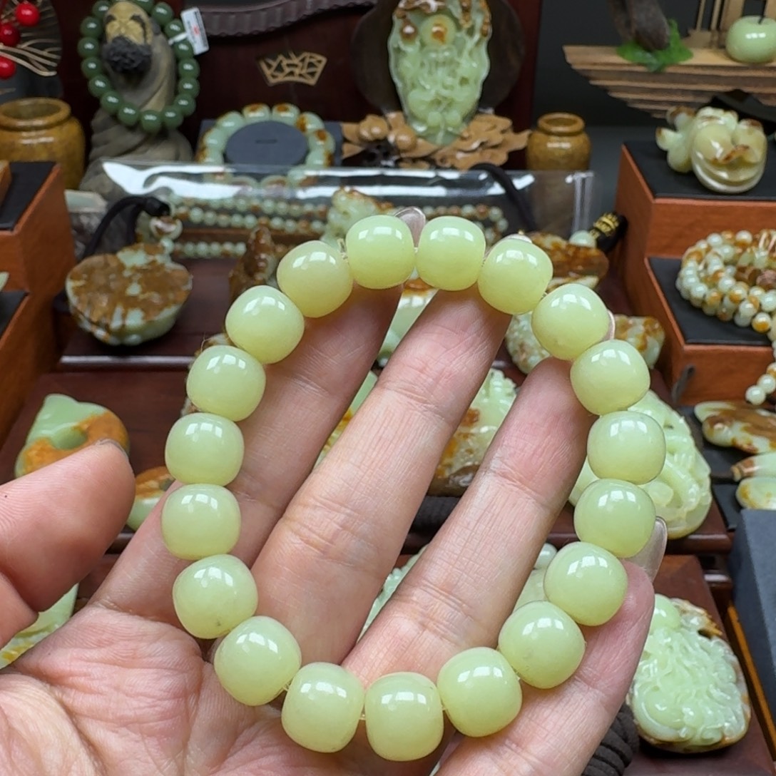 金***满岫岩老玉（透闪石质玉）未镶嵌手链