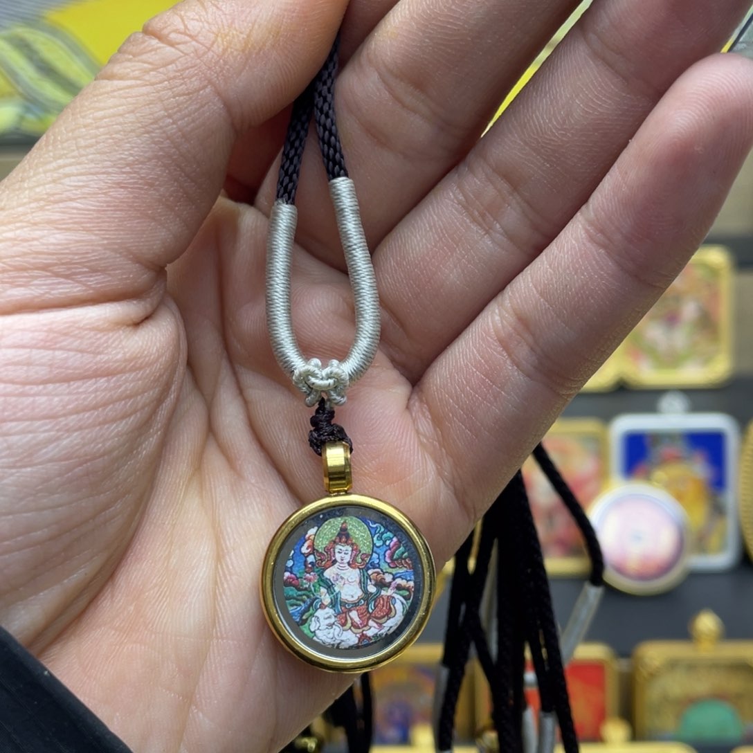 吊坠小**）唐卡大爷v才吃饭饭