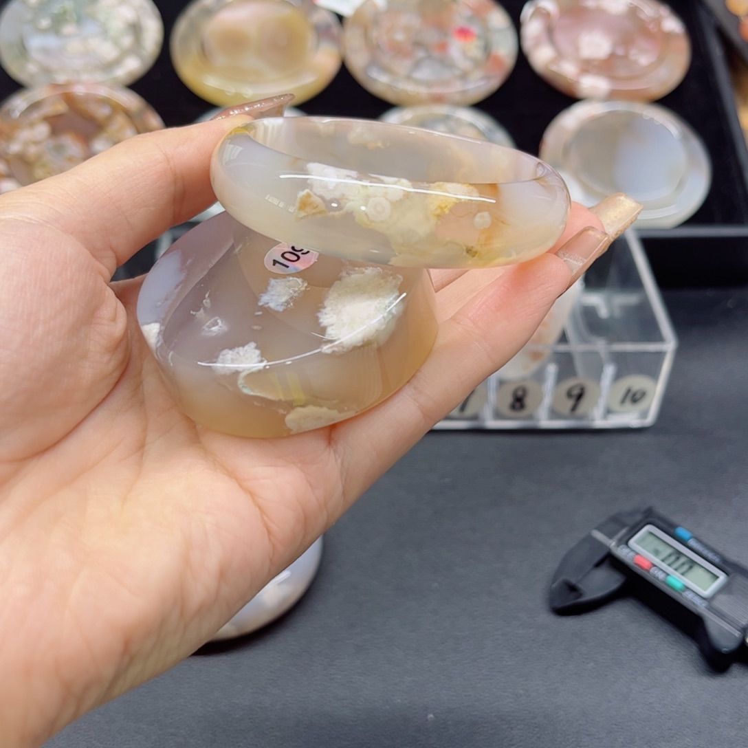 玛瑙/玉髓手镯未镶嵌5455