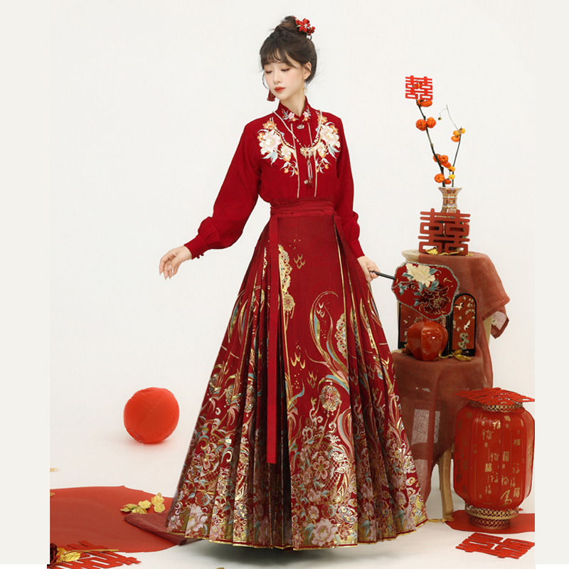 云若兮马面裙刺绣立领提花订婚结婚四季汉服秋冬汉元素立领重工