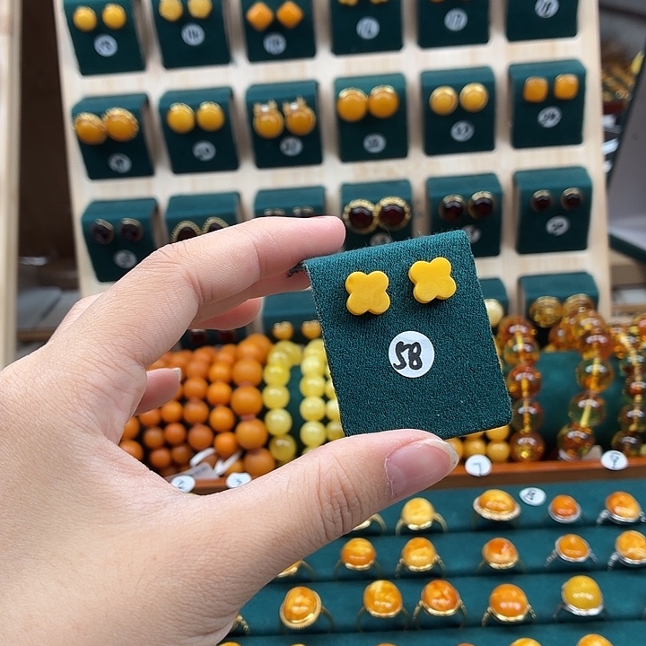 琥珀银S925镶嵌耳饰