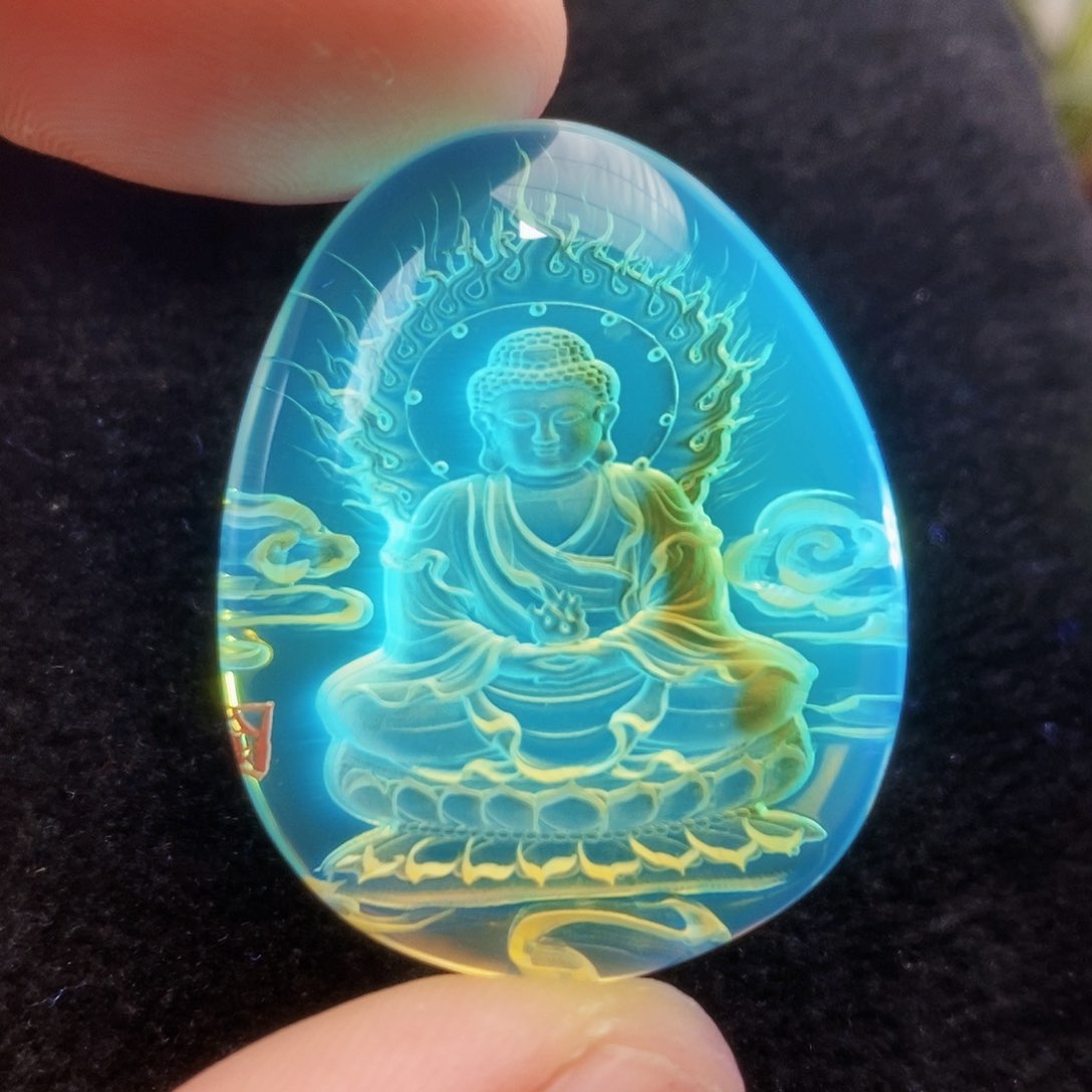 【闪购商品】未镶嵌颈饰蓝珀蓝珀雕刻件
