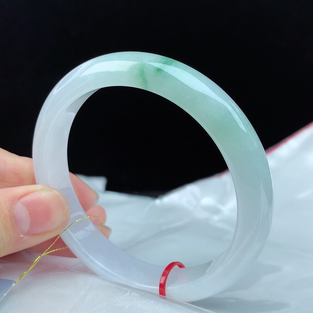 翡翠手镯未镶嵌59圈2708