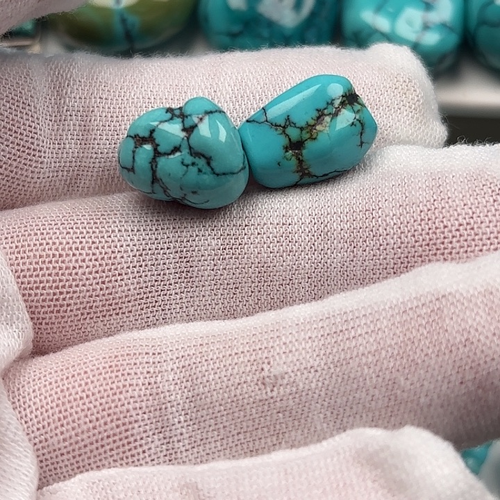 Q***o绿松石未镶嵌珠宝奇石