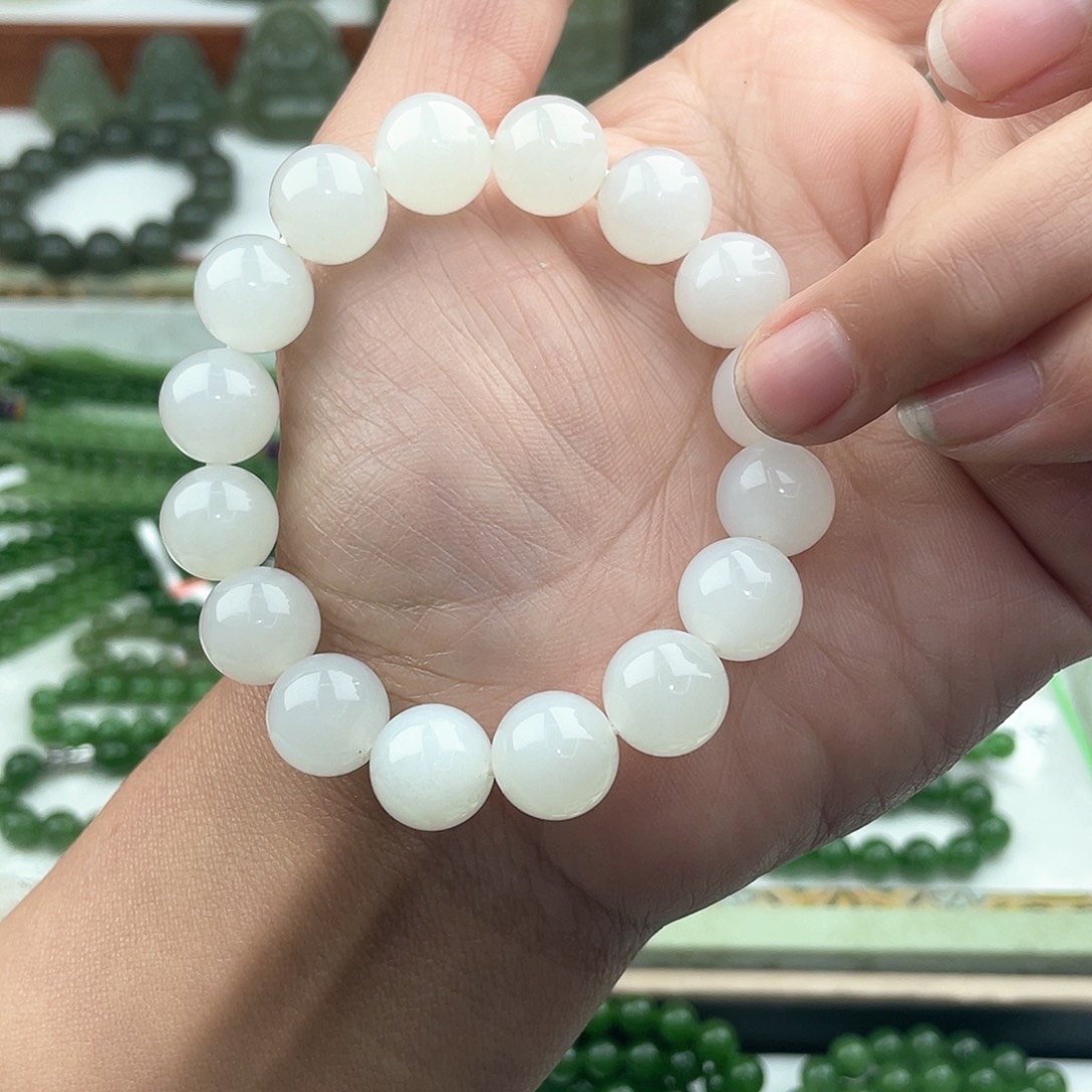 和田玉手串未镶嵌