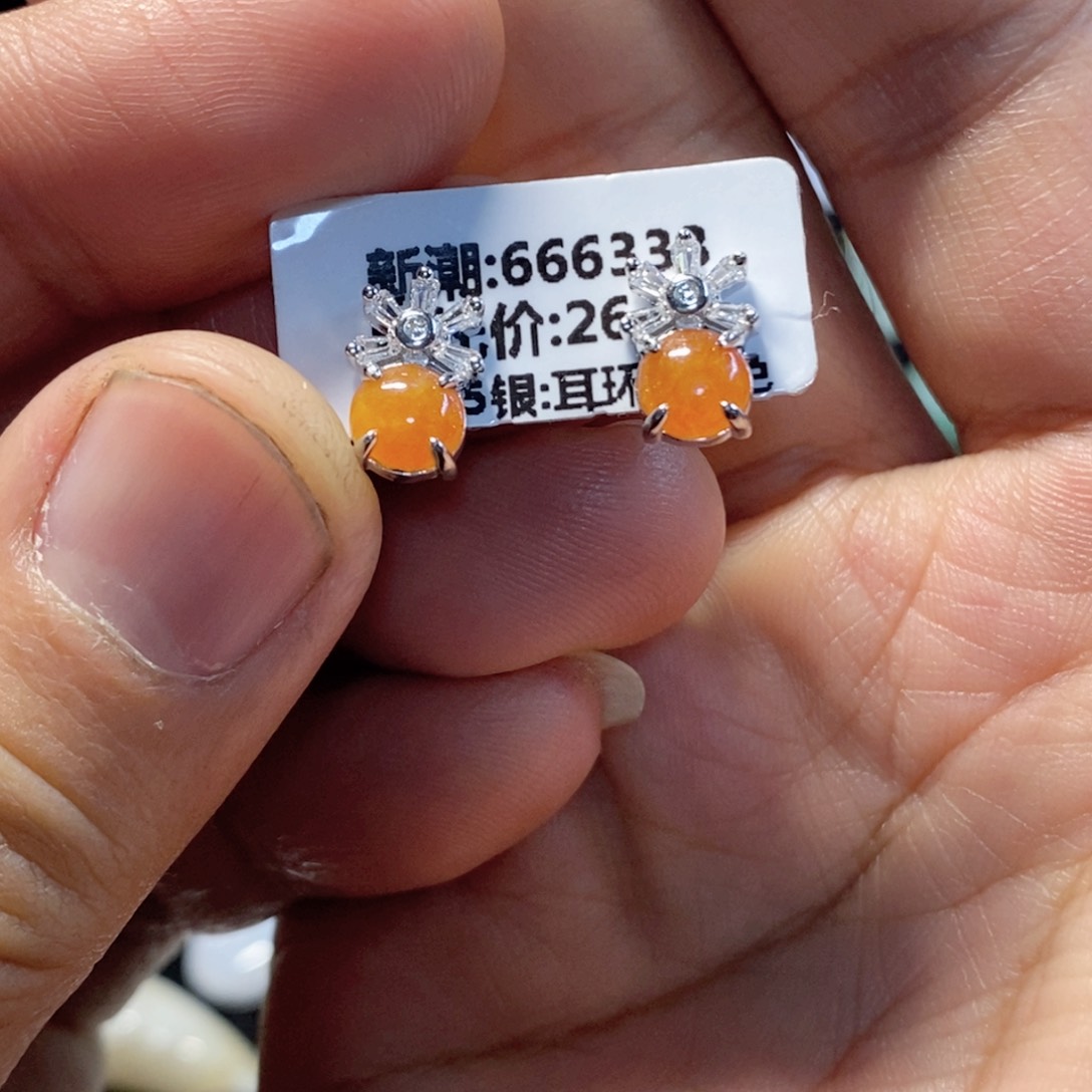 翡翠耳饰银S925镶嵌缅甸翡翠A货耳钉