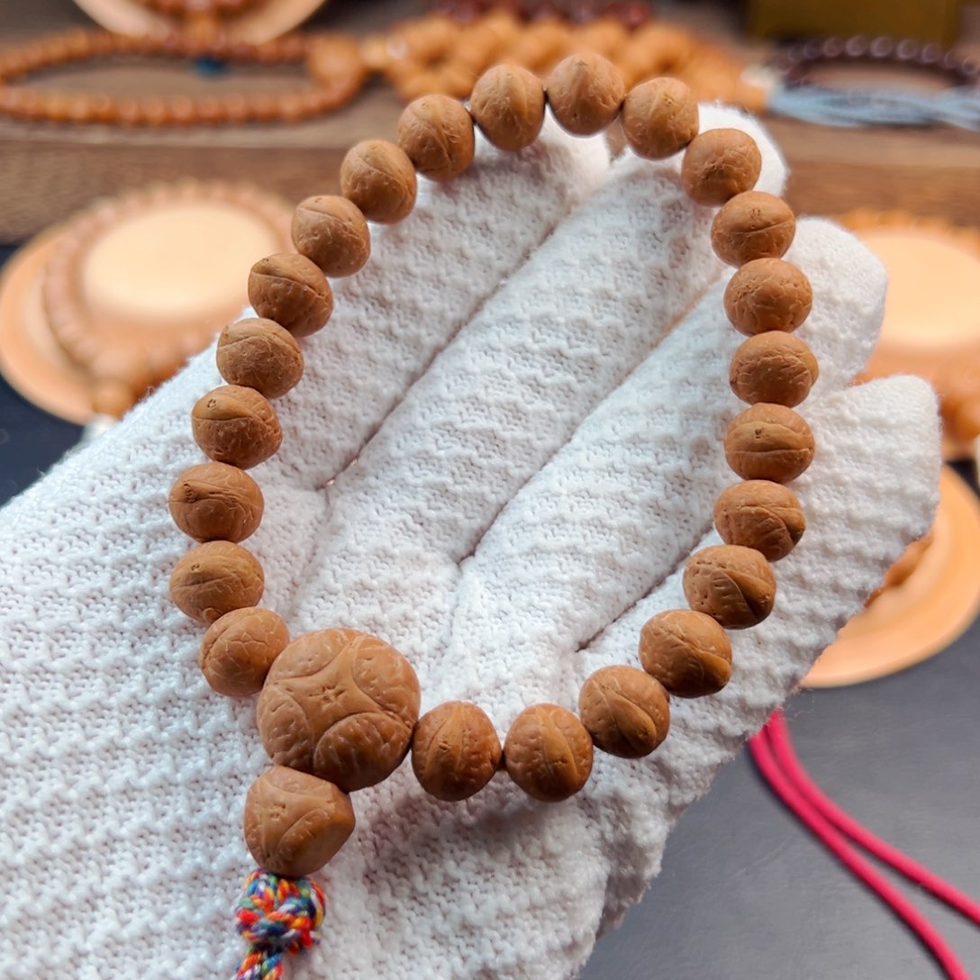 手串凤眼菩提10.5mm矮桩铁籽