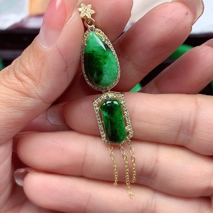 翡翠颈饰银S925镶嵌翡翠