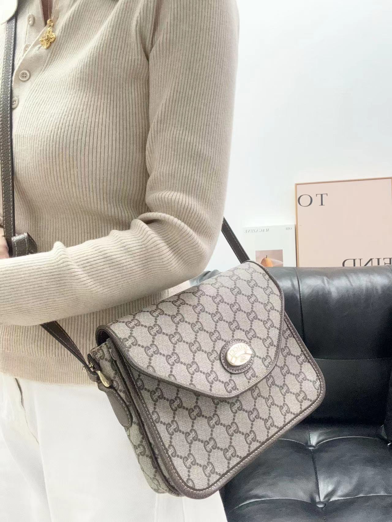 95新 GUCCI/古驰 古驰老花翻盖马鞍包斜挎包/秋境 09679