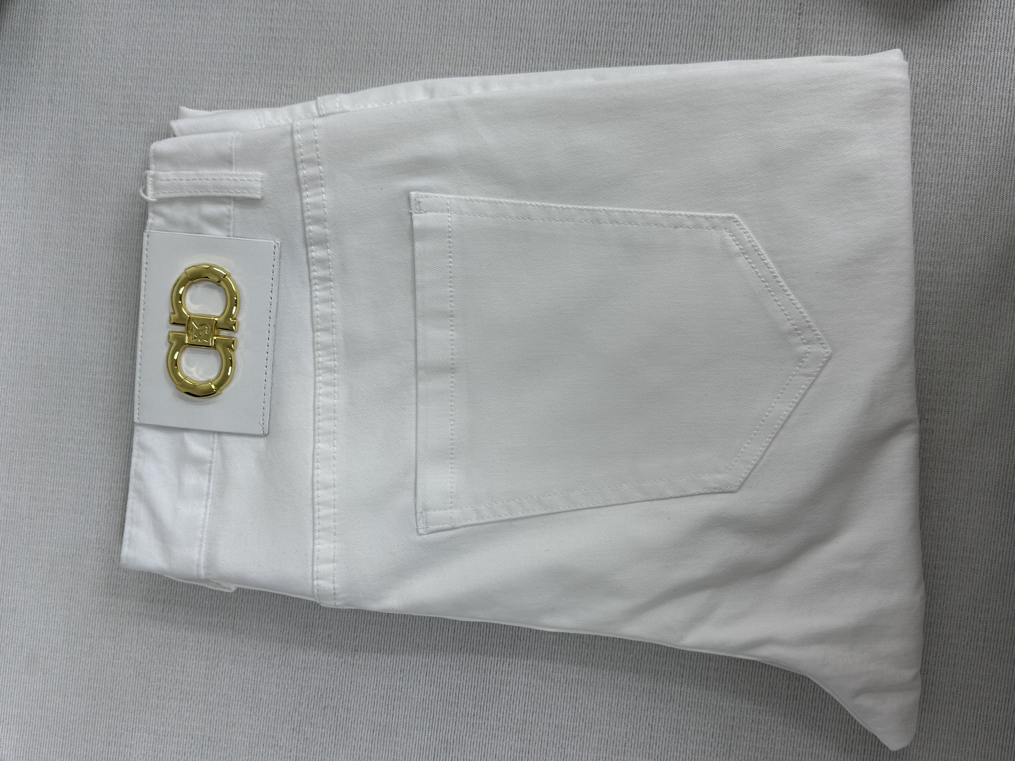 男士白色修身小脚欧货时尚百搭加厚秋冬轻奢弹力潮流牛仔裤