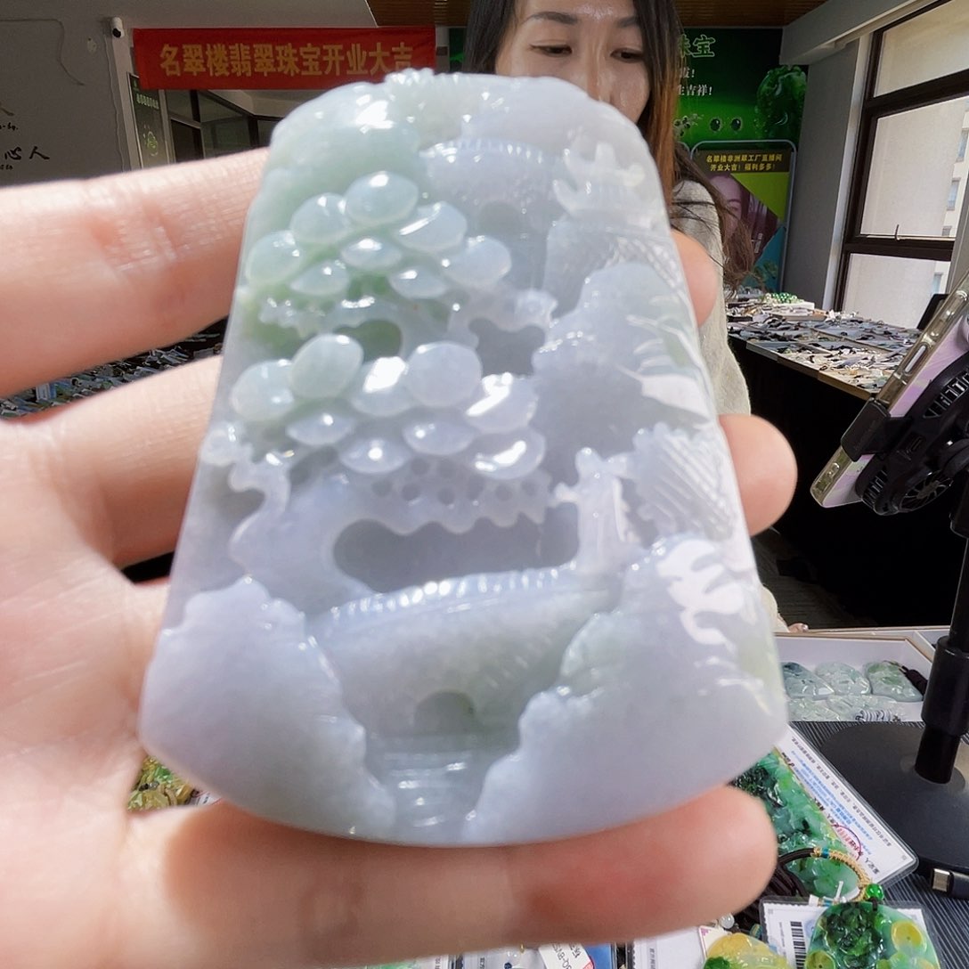 颈饰未镶嵌翡翠翡翠