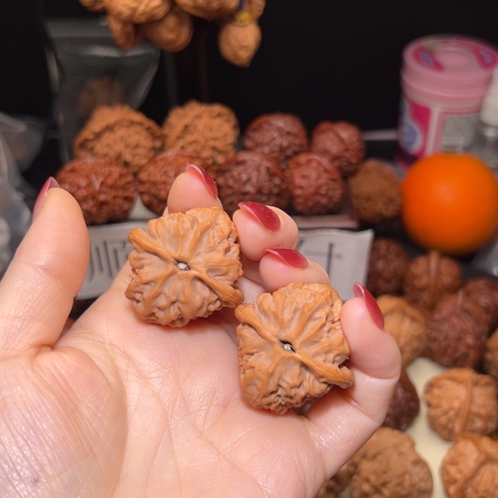 乐***彦吊坠桃核哥哥哥哥哥哥哥