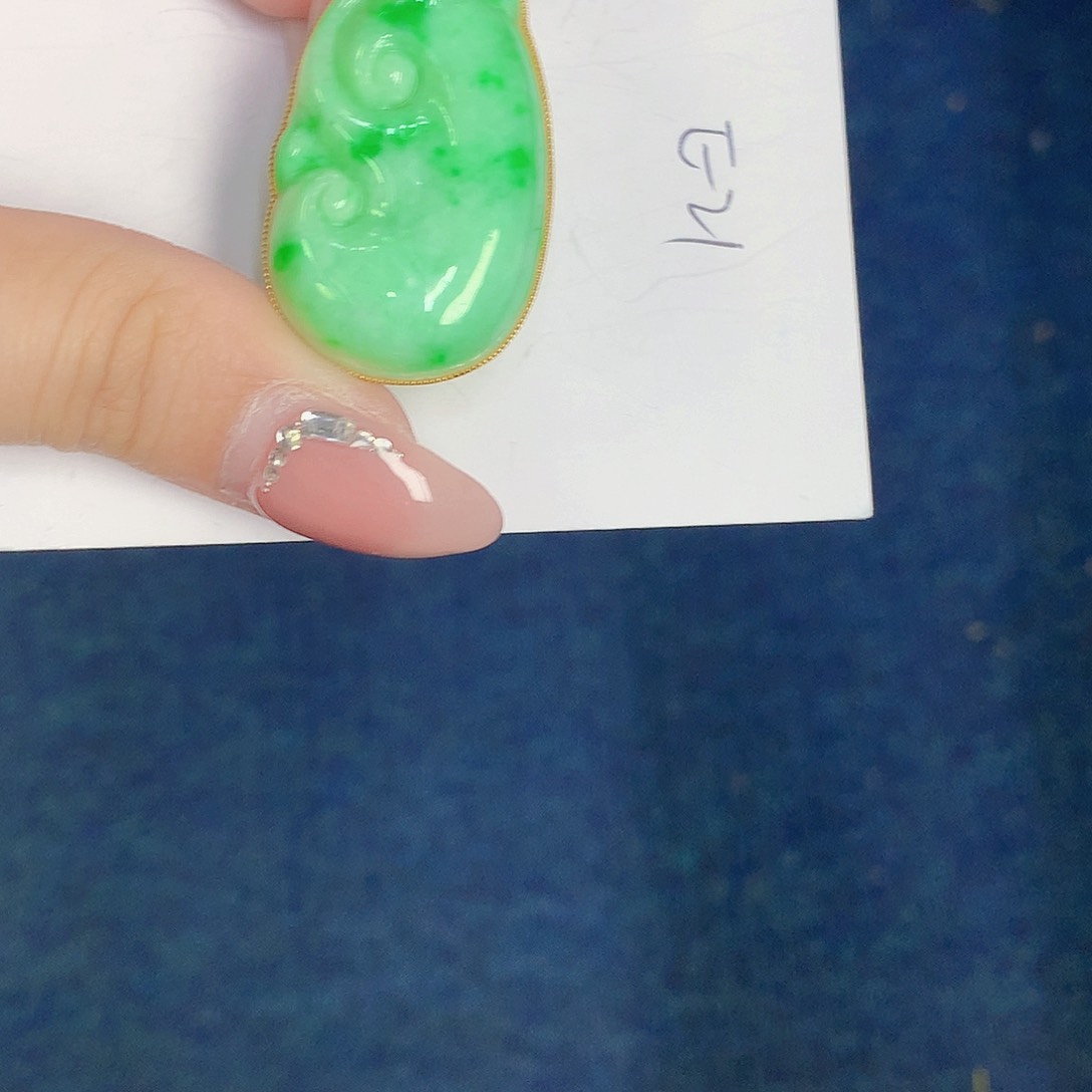 翡翠颈饰18K金镶嵌0000000