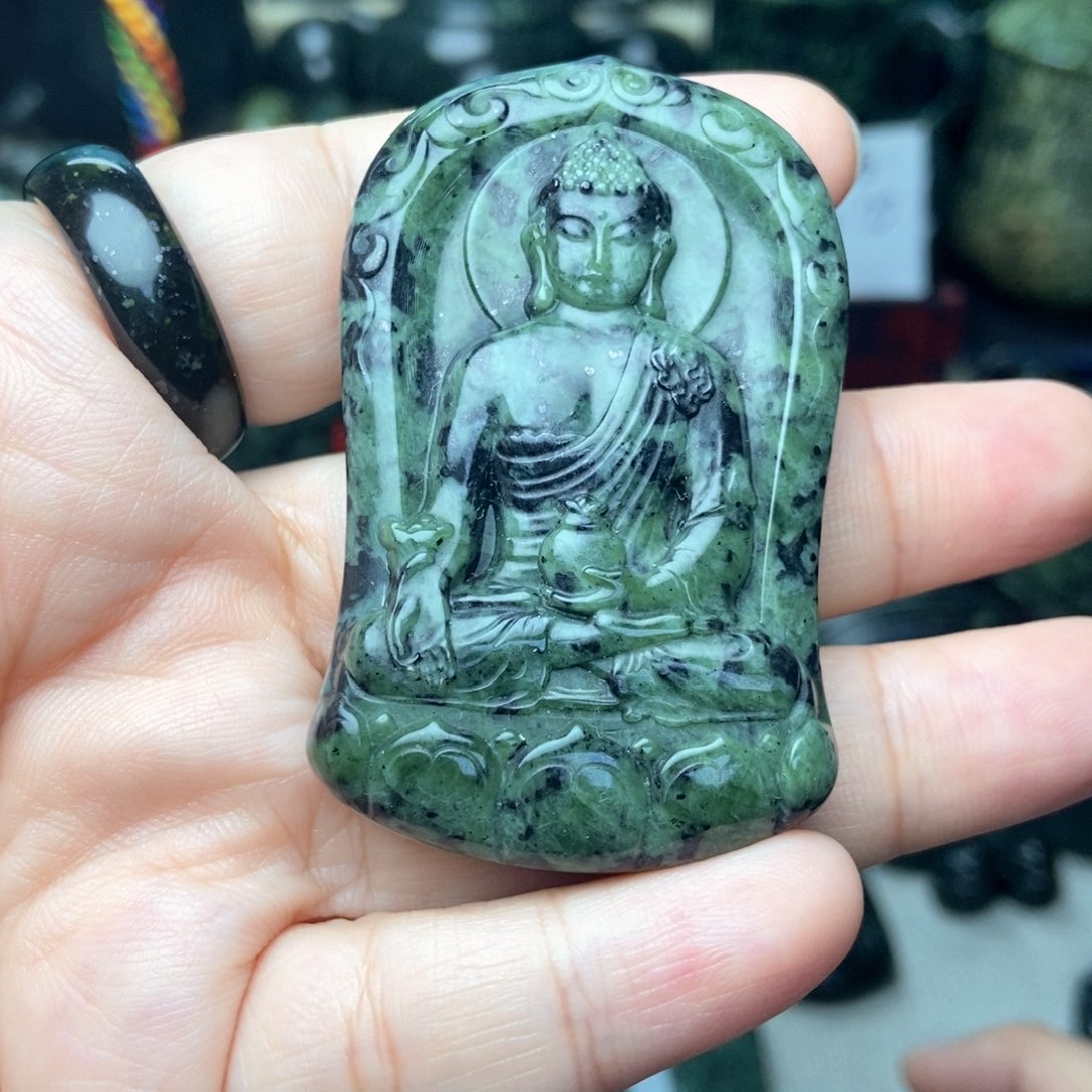 蛇纹石玉未镶嵌颈饰药师（光）