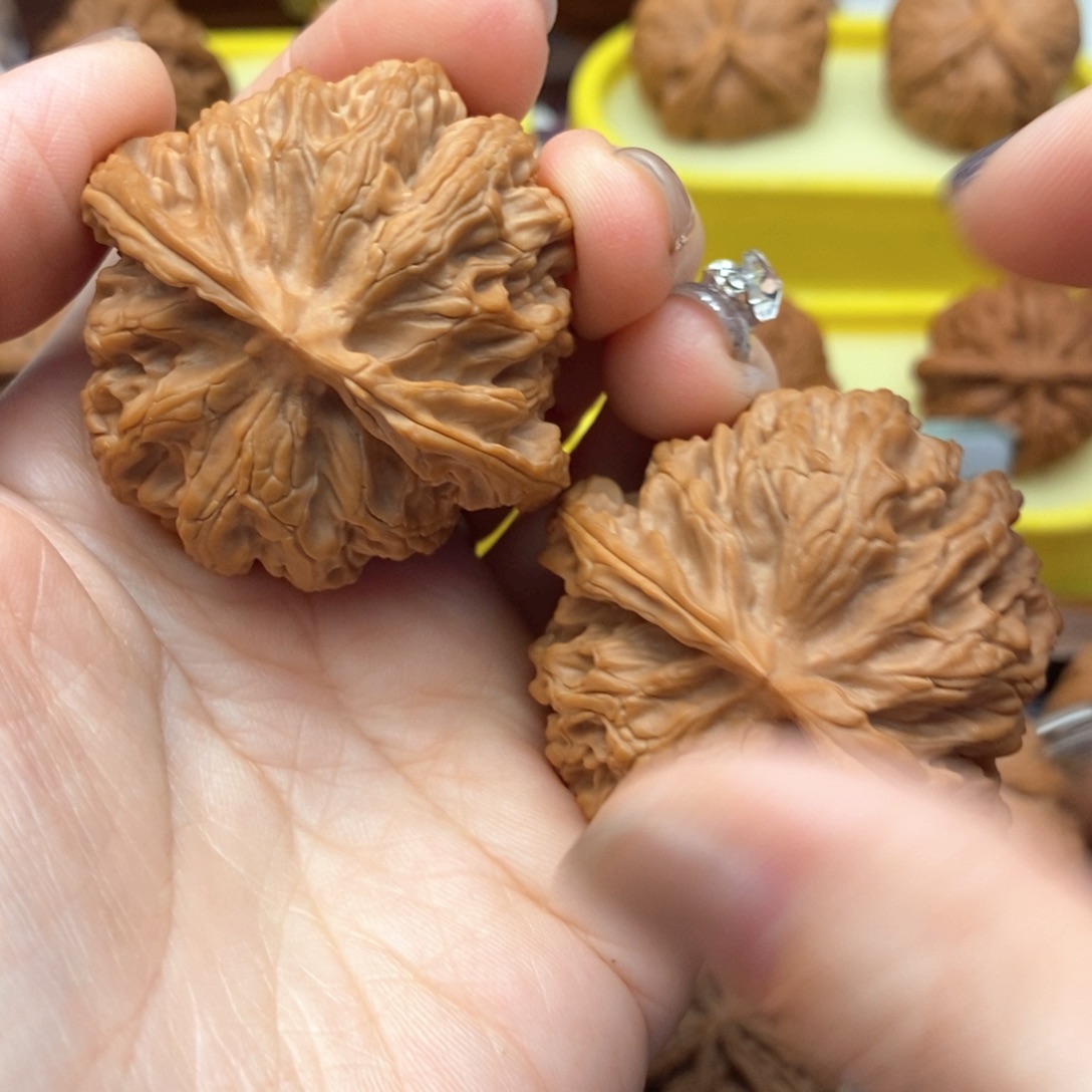 沐***丶把件文玩核桃128号苹果园