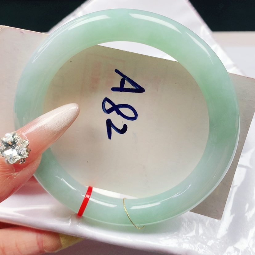 【闪购商品】翡翠手镯未镶嵌57.8圈