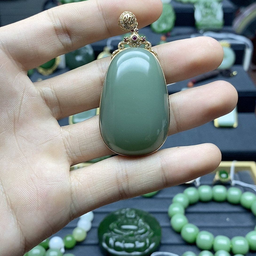 和田玉（碧玉）吊坠(赠链)未镶嵌