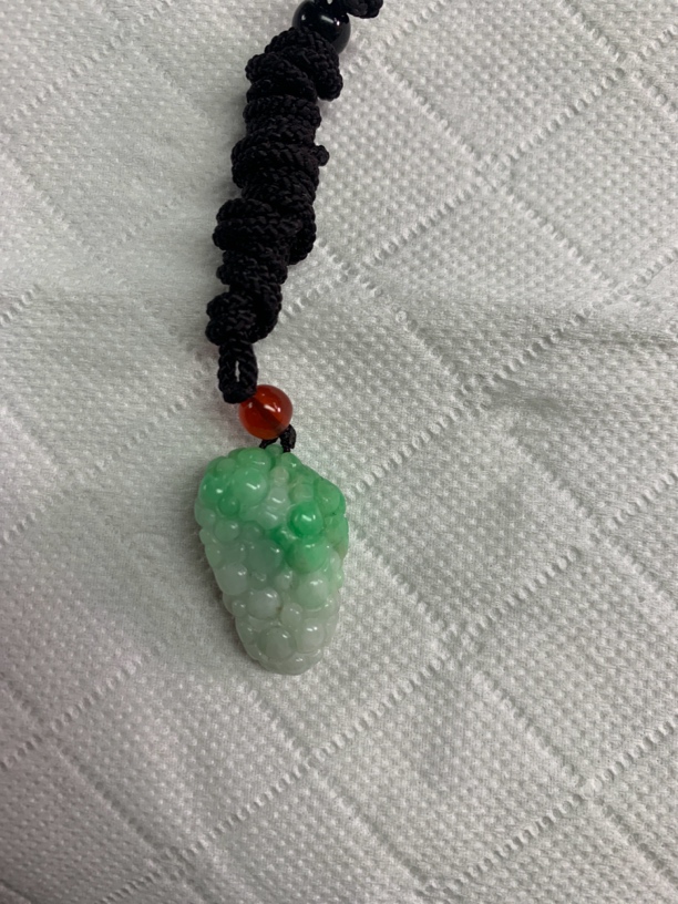 玉如军意翡翠珠宝