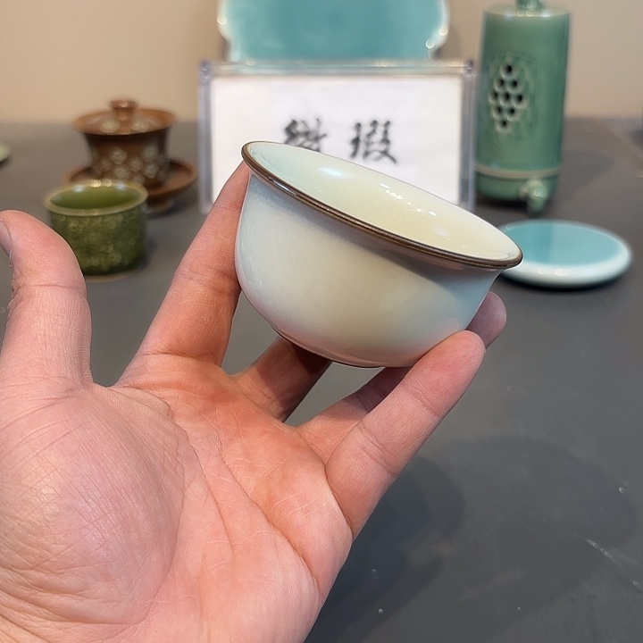 瓷片龙泉青瓷福利青瓷
