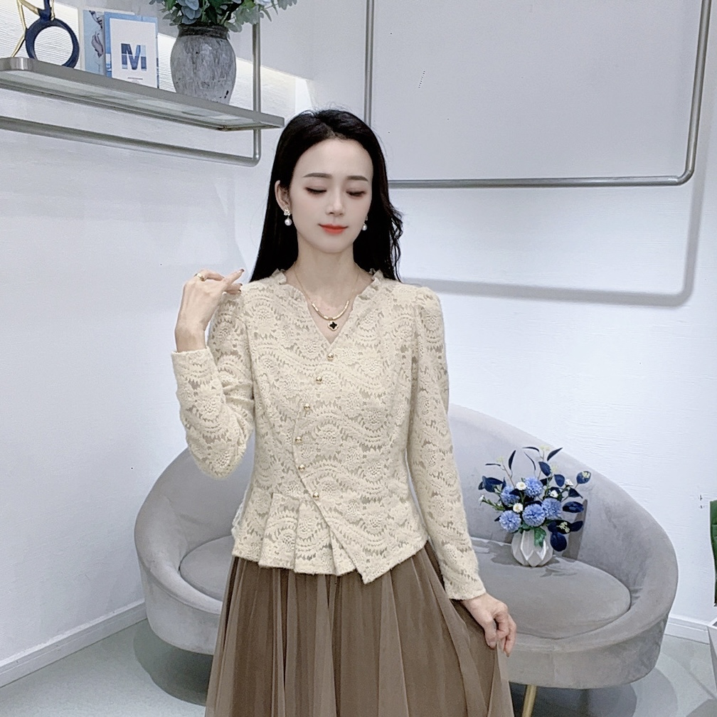 A8879时尚长袖磨毛蕾丝不规则衬衫女新款百搭修身显瘦打底衫上衣