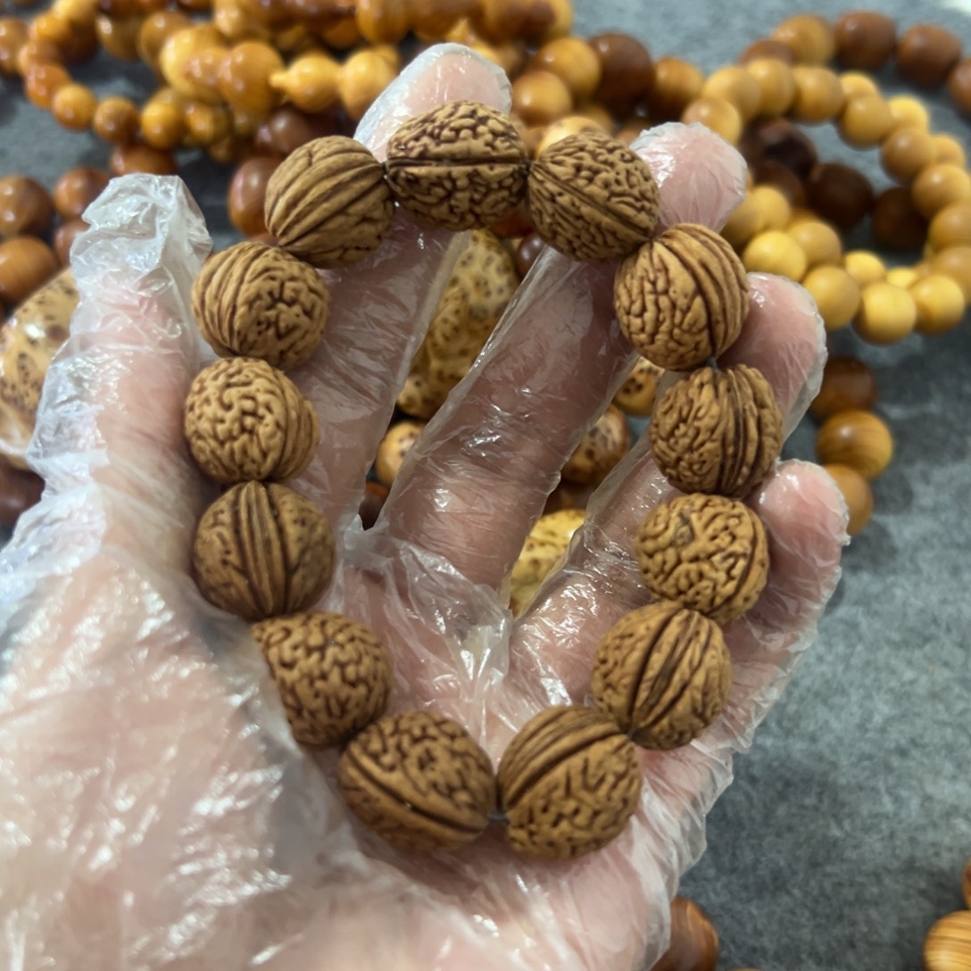 柏木（崖柏）太行山桃核