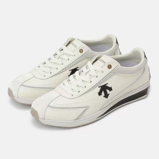 DESCENTE/迪桑特25年新款舒适防滑耐磨低帮鞋SQ323LCR78