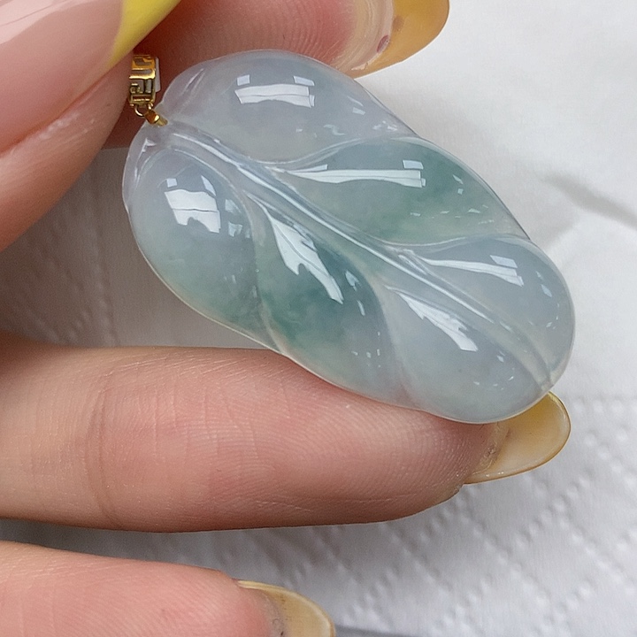 翡翠18K金镶嵌项链翡翠