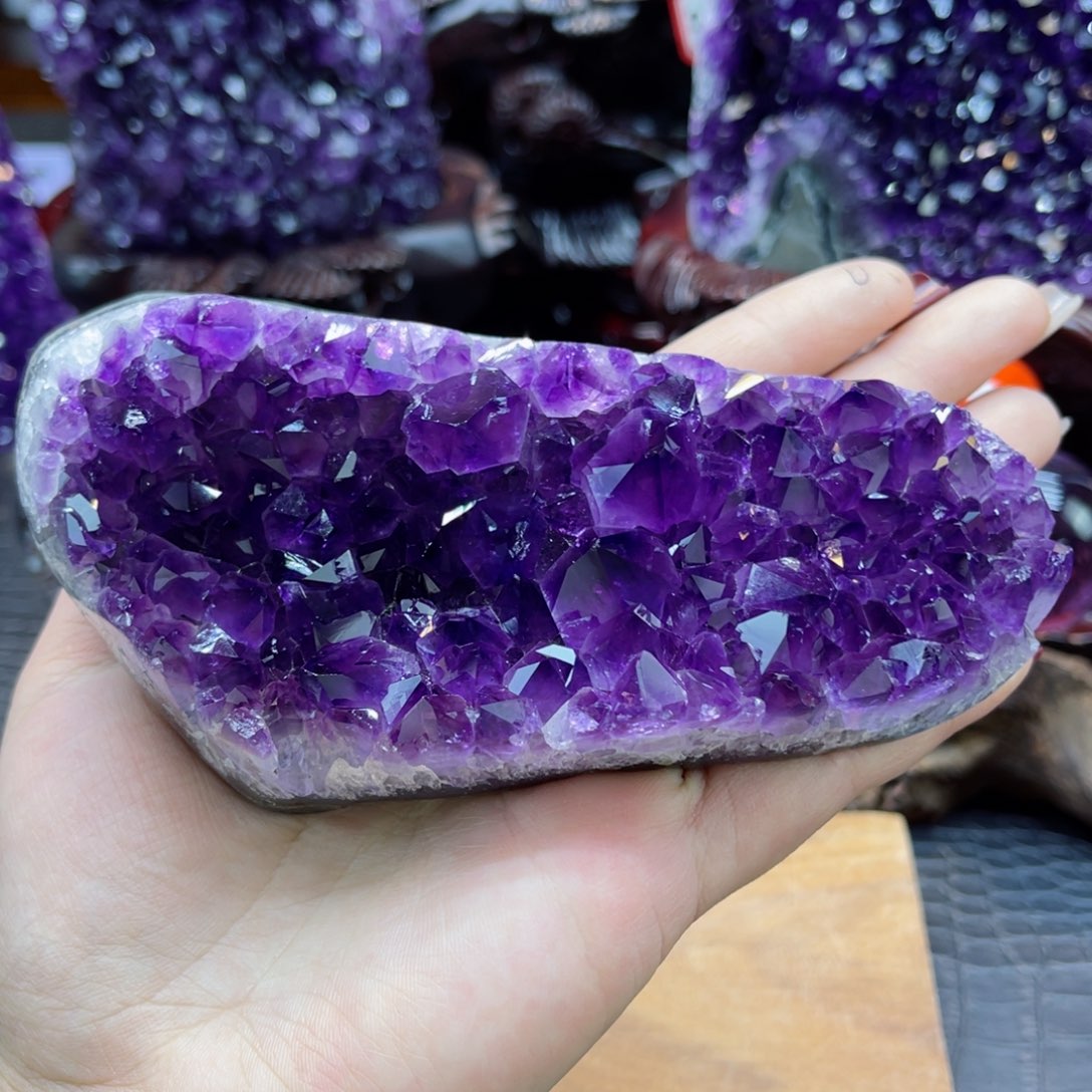 紫晶大型摆件（非配饰）未镶嵌