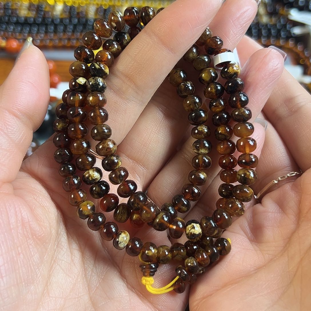 未镶嵌琥珀裸石抚顺琥珀20700六