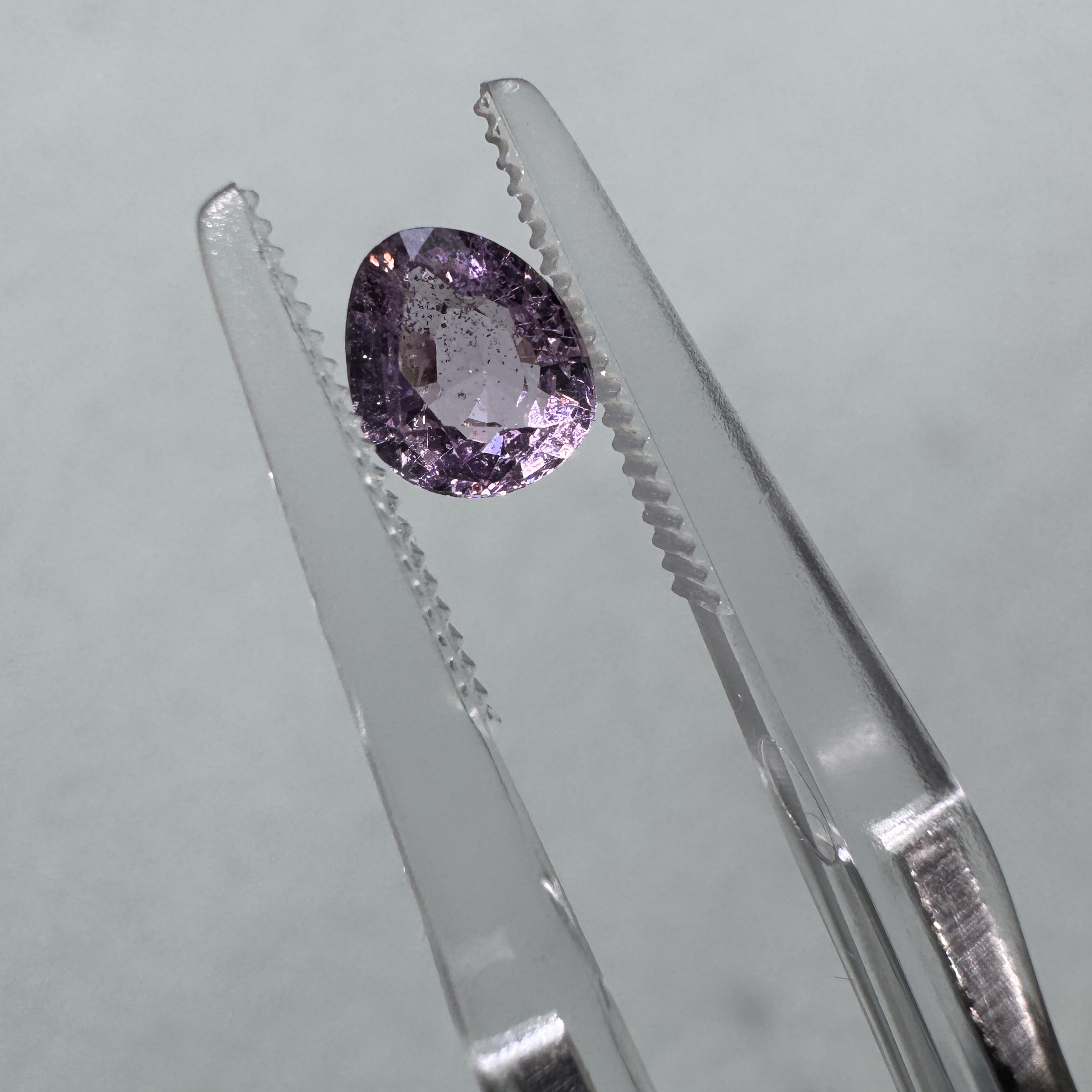 320 亮紫色spinel 0.67ct