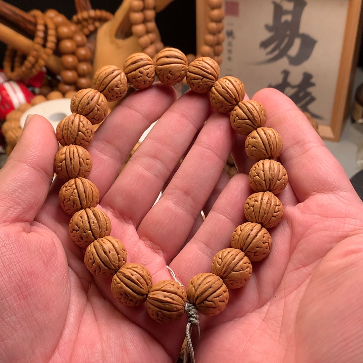 【闪购商品】桃核手串【金鱼肚】1.9桃核手持