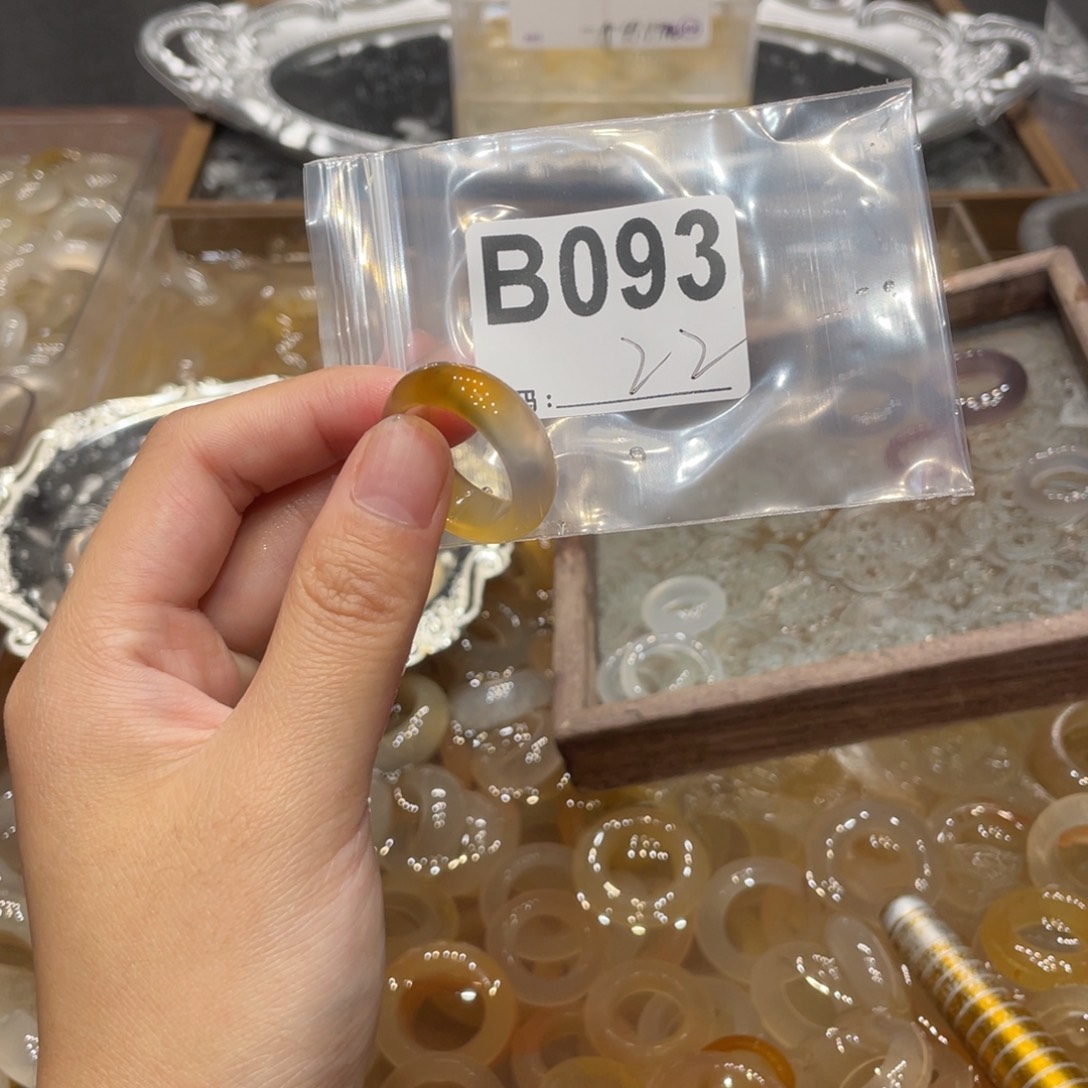 玛瑙/玉髓未镶嵌戒指093