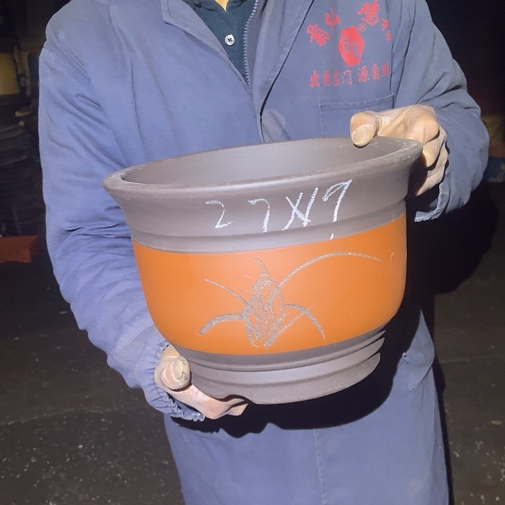 紫砂花盆紫砂花盆和小