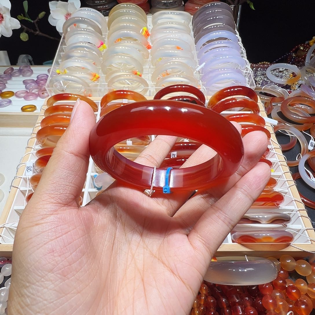 美***美玛瑙/玉髓手镯未镶嵌