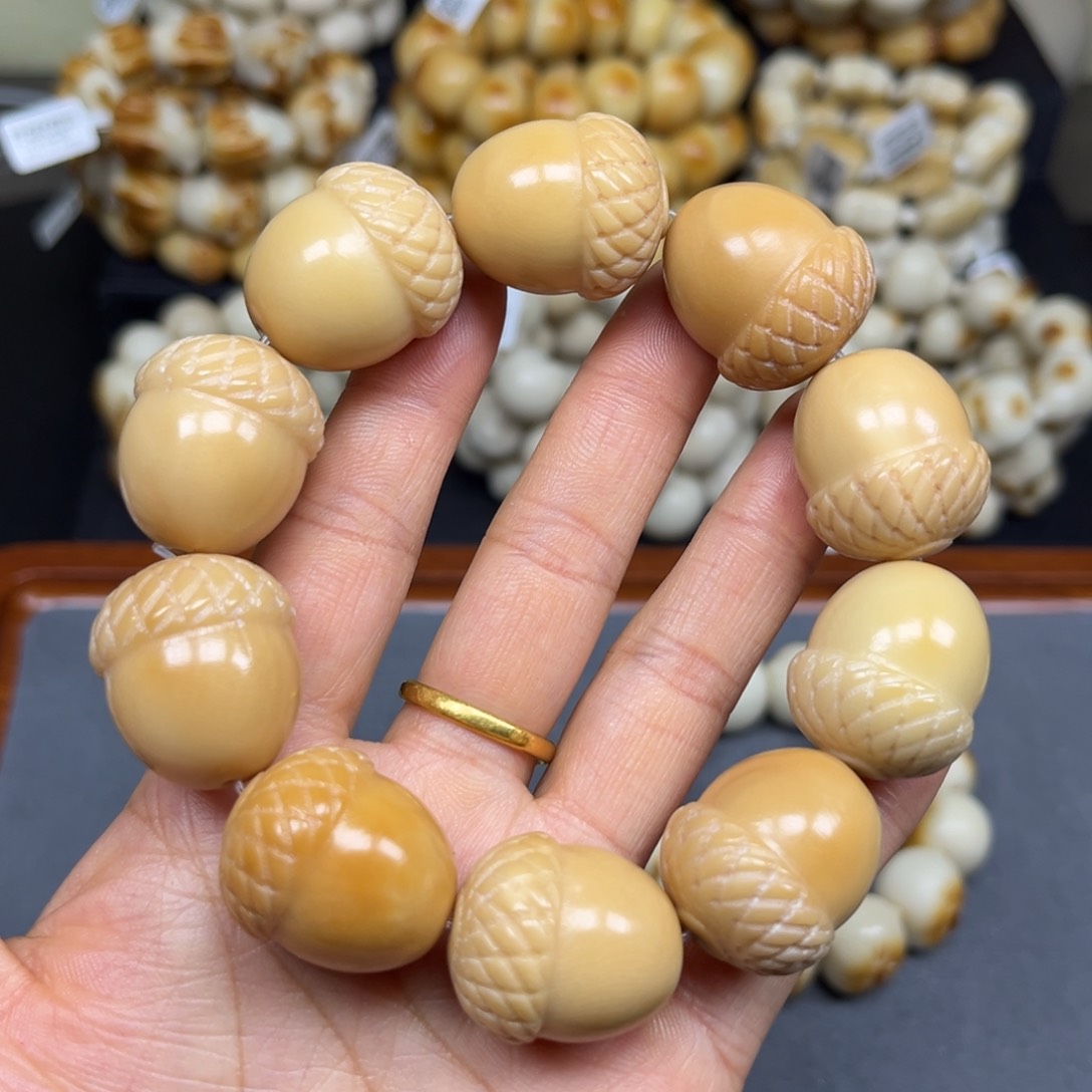 菩提根/象牙果吊坠3.27.60微瑕胡子猫