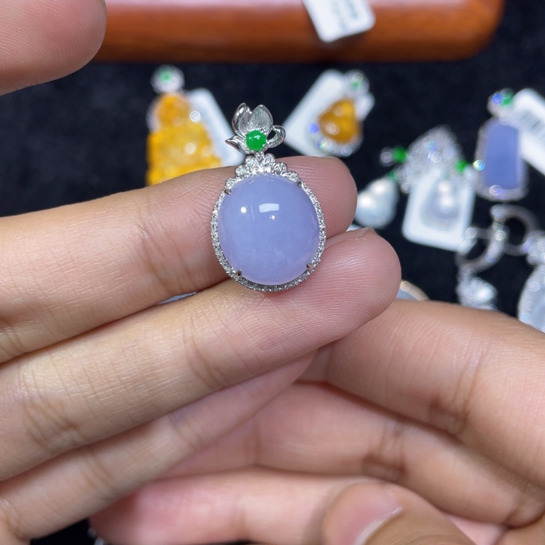 翡翠18K金镶嵌戒指