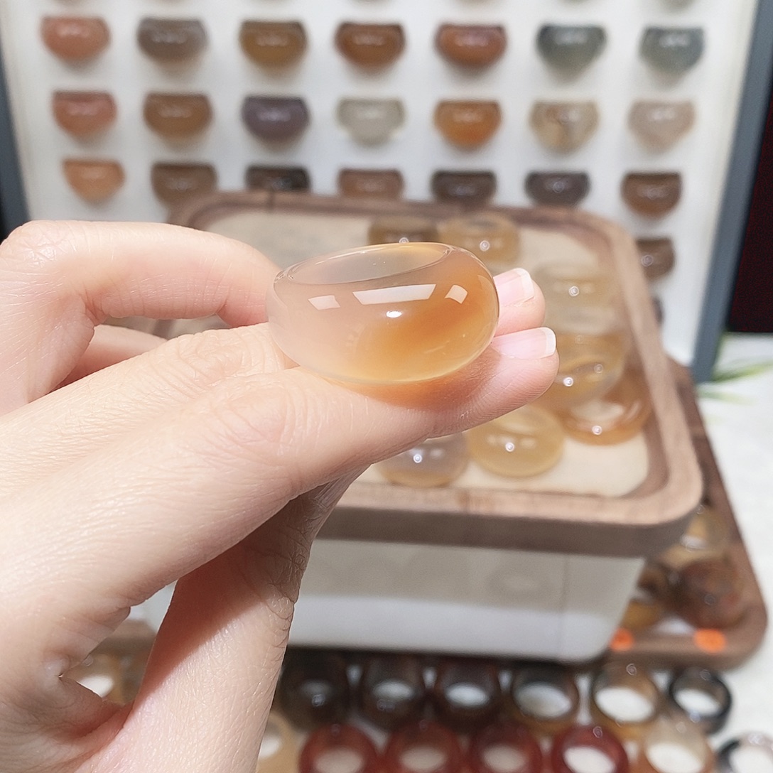 安***心玛瑙/玉髓未镶嵌戒指